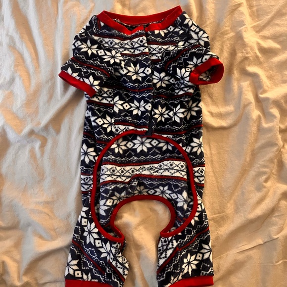 ✨Cozy Winter Dog Jumper - Navy and Red - Picture 2 of 3